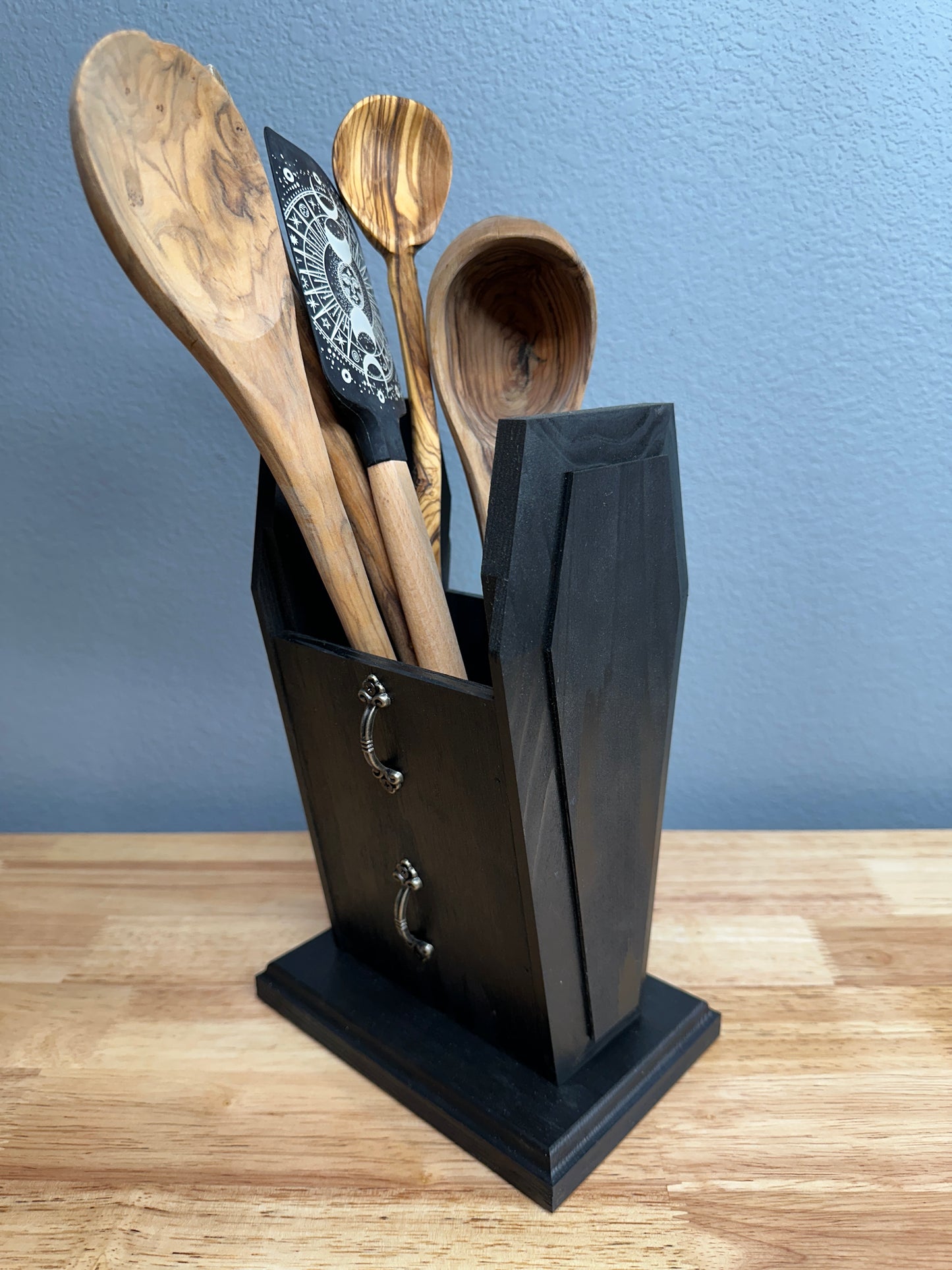 Coffin Utensil Holder