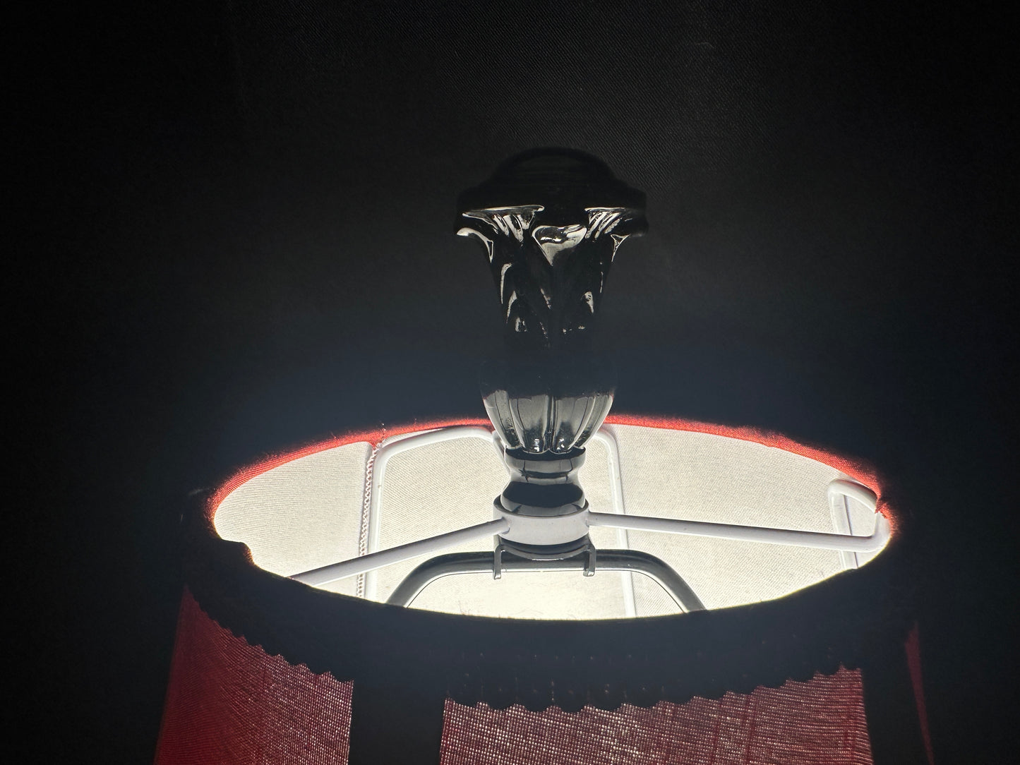 Bovine Spine Table Lamp