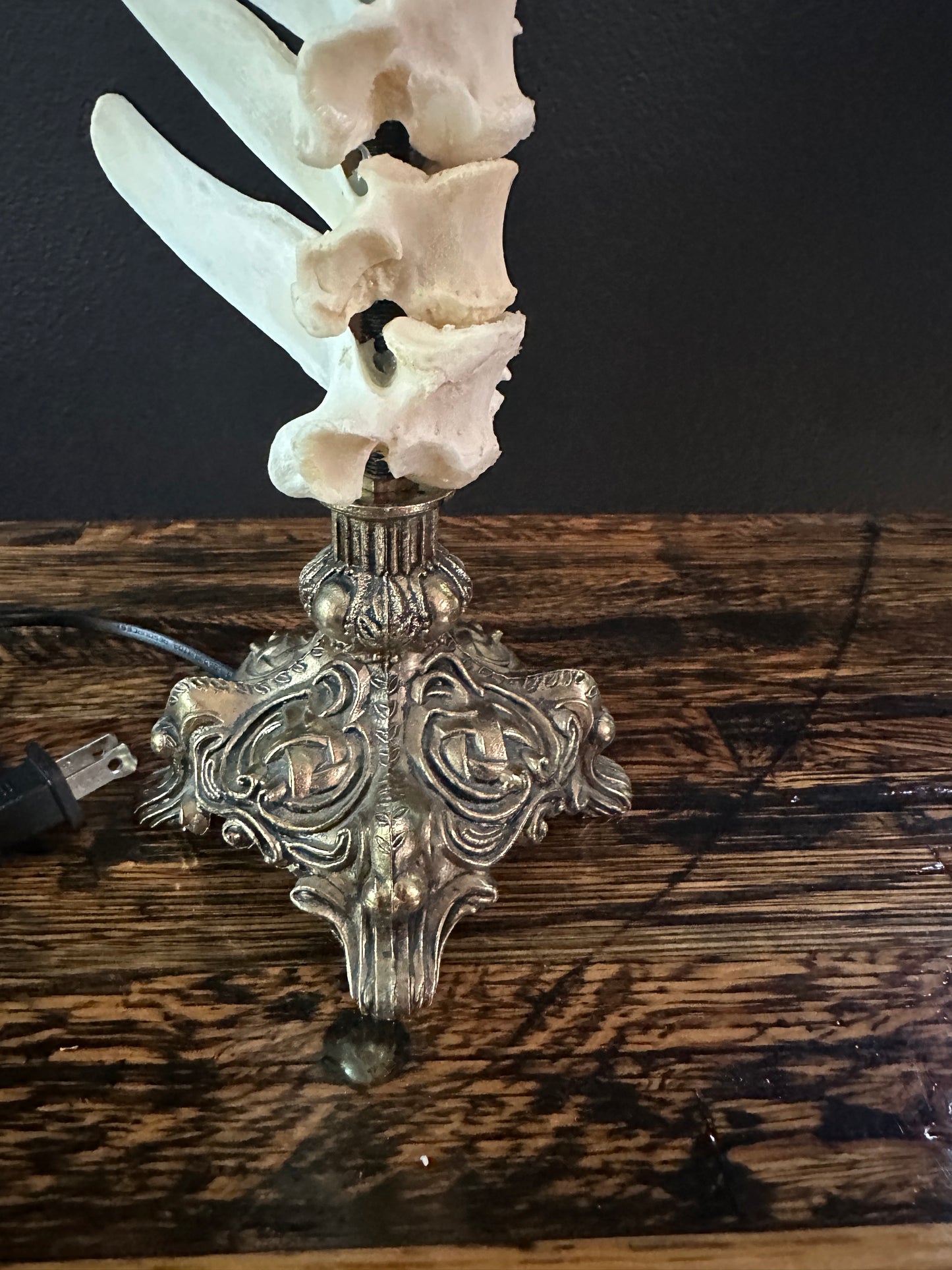 Deer Spine Candlestick Lamp