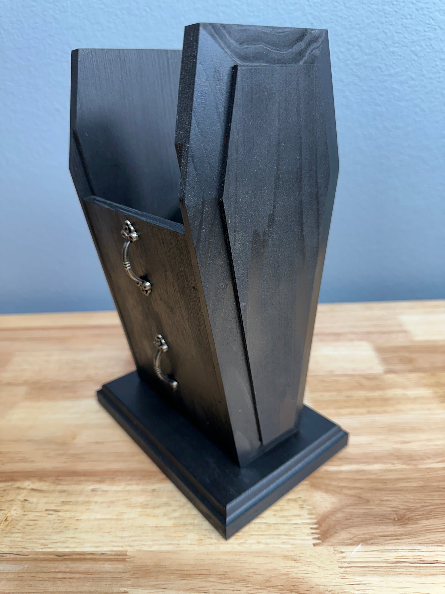 Coffin Utensil Holder