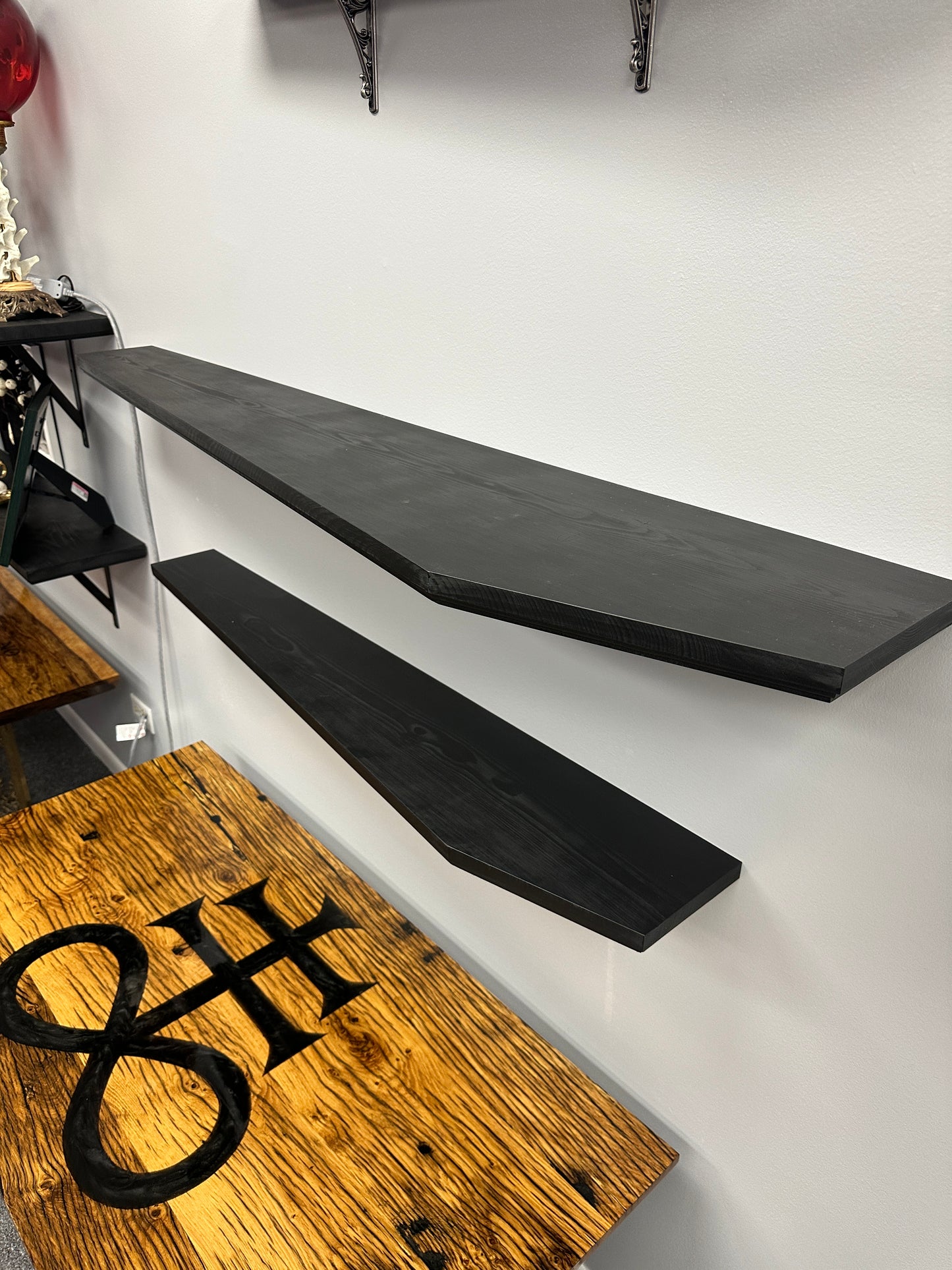 Toe Pincher Coffin Shelf 5'